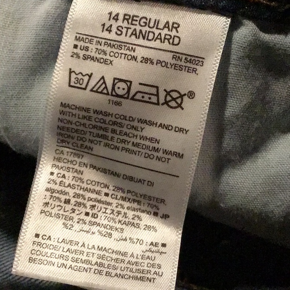 sac961👖Old Navy Mid Rise Rockstar Size 14 w/29” Inseam Demin Jeans - Picture 5 of 8